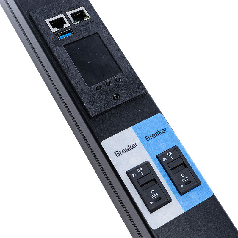 TCP/IP Intelligent Rack PDU 26 uttag IEC C13 /C19 1,5U vätskemagnetisk kretsbrytare Vertikal