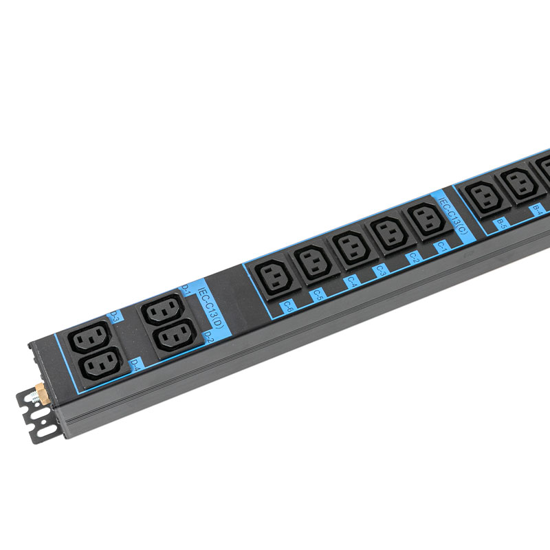 20-uttag C13 C19 Vertikal TCP/IP-sensor eco Smart Rack Pdu