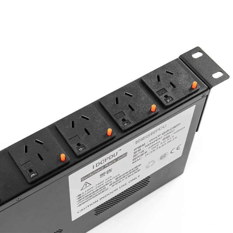 8-uttag horisontell TCP/IP-sensorbrytare eco Smart Rack Pdu 1U